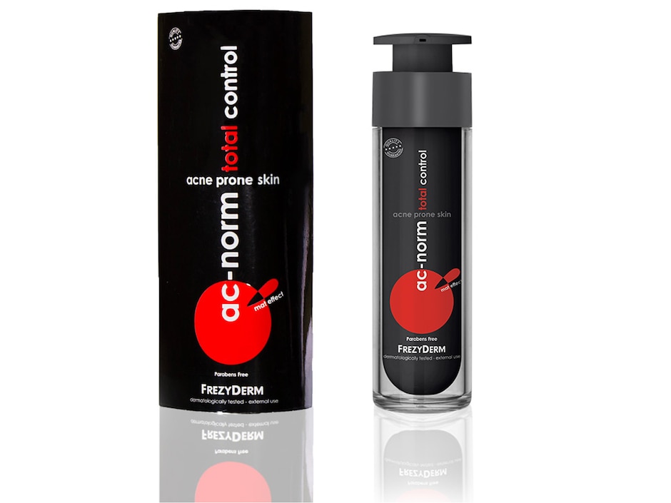 Crema facial recomendada para acné de día y noche para piel grasa 2