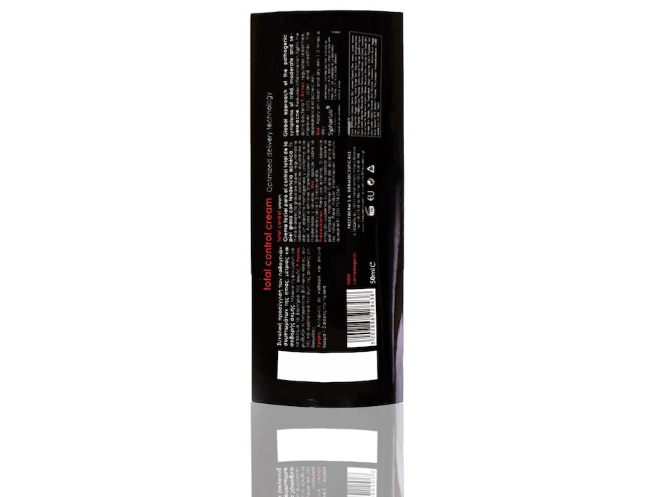 Crema facial recomendada para acné de día y noche para piel grasa 4