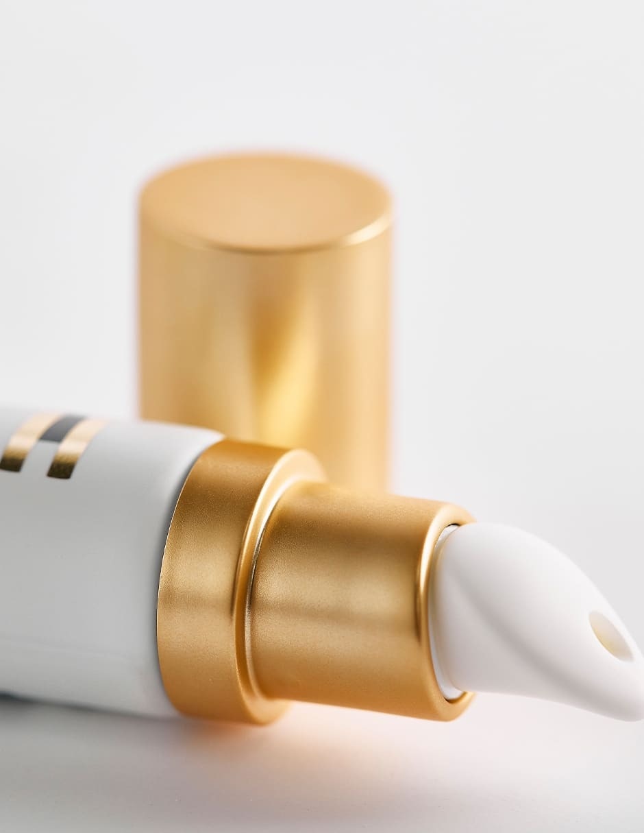 Crema para contorno de ojos recomendada para desinflamar y relajar de día y noche Isdin para todo tipo piel 10
