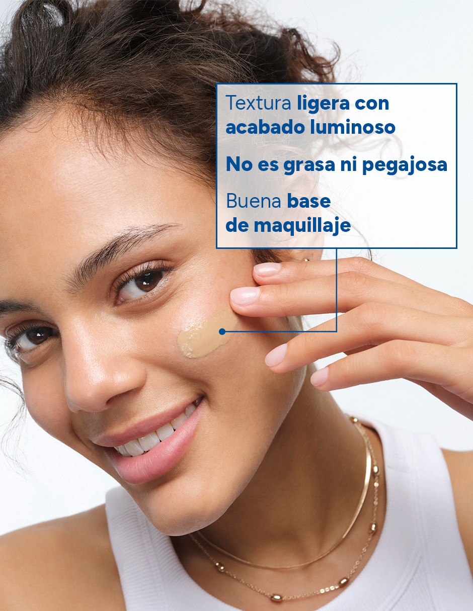 Crema facial recomendada para prevenir la aparición de manchas de día para todo tipo piel 5
