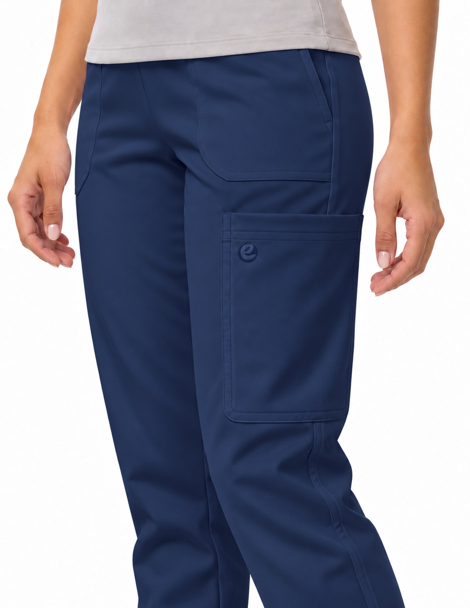 Pantalón quirúrgico estilo regular para mujer 7