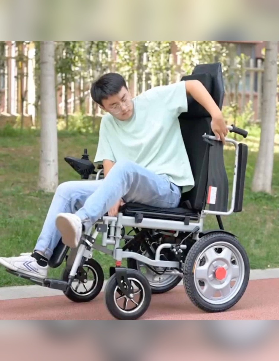 Silla de ruedas eléctrica plegable 18 km hasta 136 kg afse-2025-bl1r-e 2